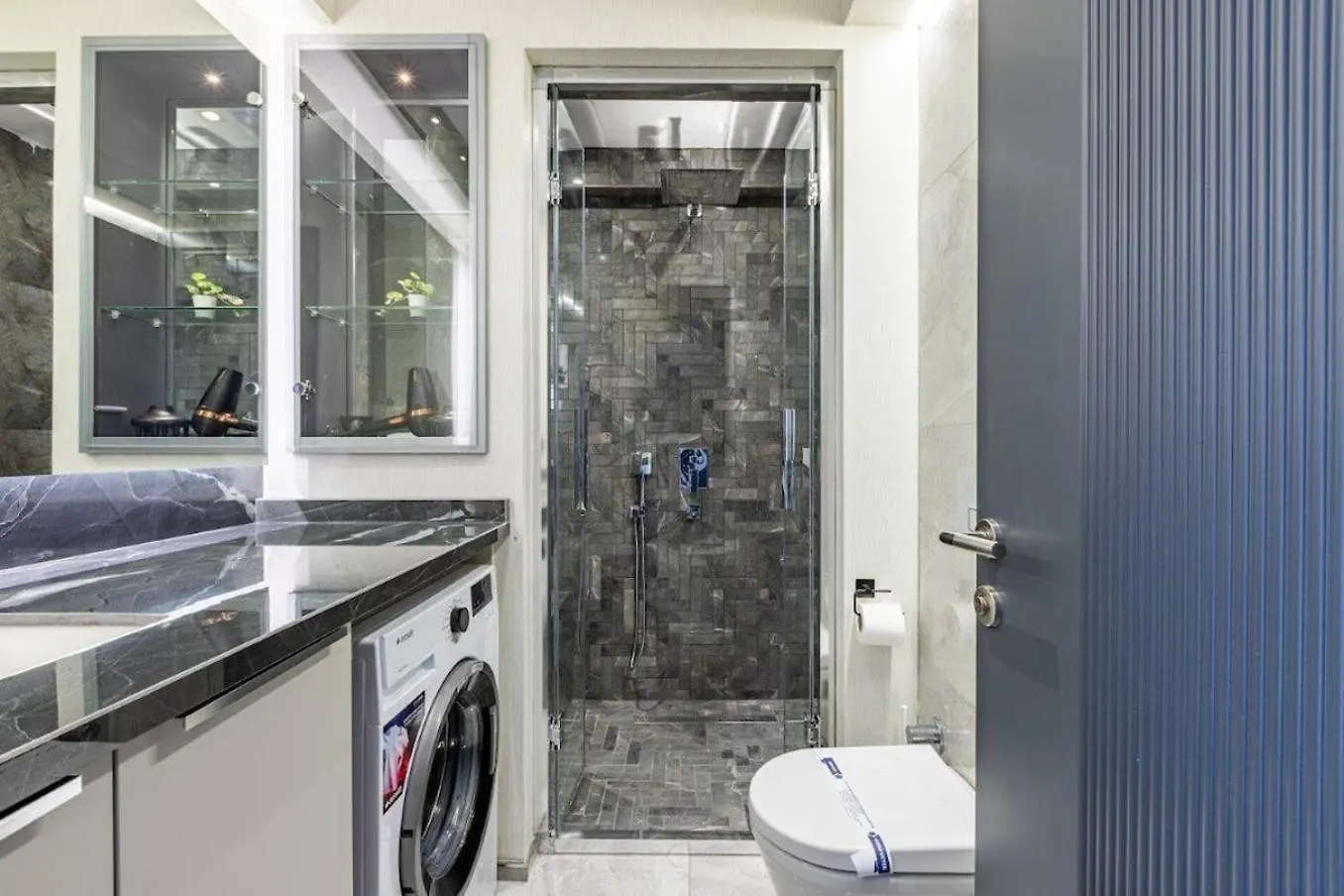 דירה איסטמבול Cozy Bright Wparking 2Bd1Bath Central Home!#338 טורקיה